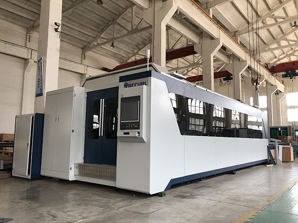 1000W 1500W 2KW 3000W 4KW cnc polad lazer kəsmə maşını