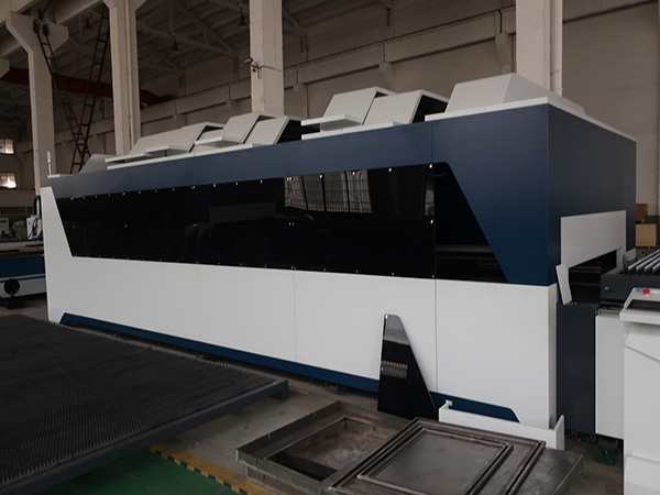 Metal Sheet üçün 1000W CNC Fiber Lazer Kesmə Makinası