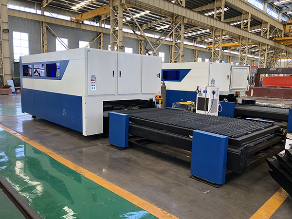 Ən Yaxşı Qiymət SS Karbon Çelik Metal CNC Fiber Lazer Kesme Makinası Təchizatçı