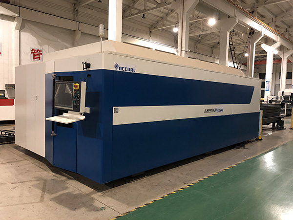 Tam Qapalı Palet dəyişdirici Fiber Lazer Boru və Səthi Metal Kesmə Makinası