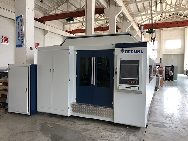 Yüksək keyfiyyətli Metal fiber lazer kəsici maşın 3000W aşağı qiymətə malikdir